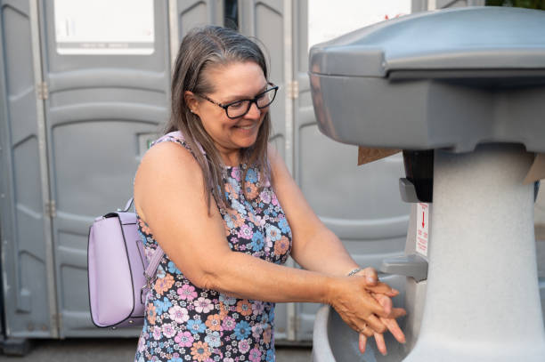Best Luxury portable toilet rental  in Ste Genevieve, MO